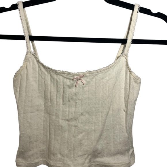 Reformation Tops - Reformation Cream Camisole with Lace and Bow